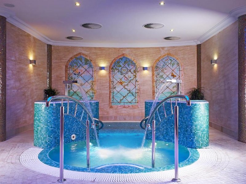 Luxusní wellness pobyt s polopenzí v 5* hotelu u přehrady