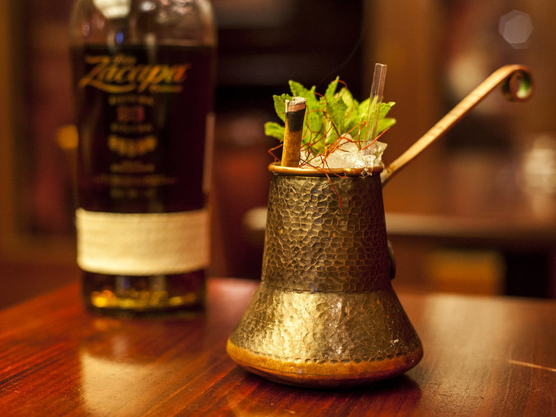 Namíchejte si vlastní koktejl