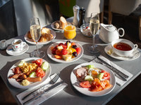 Bohatá snídaně s exkluzivní vyhlídkou na Prahu jen pro Vás