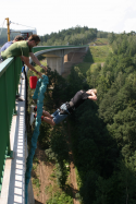 Bungee jumping z jeřábu, , 1 osoba, 30 minut Bungee jumping z jeřábu, , 1 osoba, 30 minut